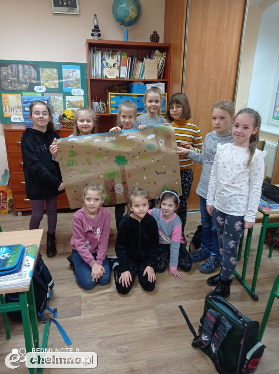 Wspomnienie Dnia Pluszowego Misia w Dwójce