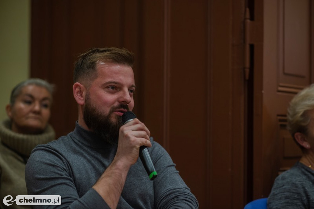 Żużlowe kino w Unisławiu
