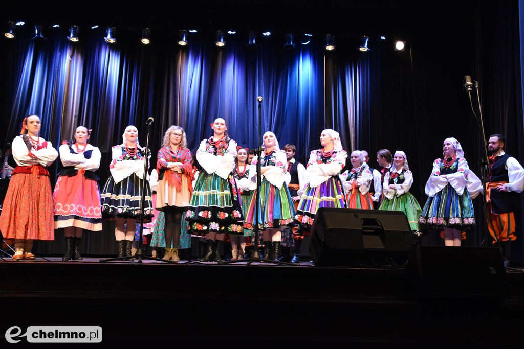 Piękny, świąteczny koncert ZPiT 