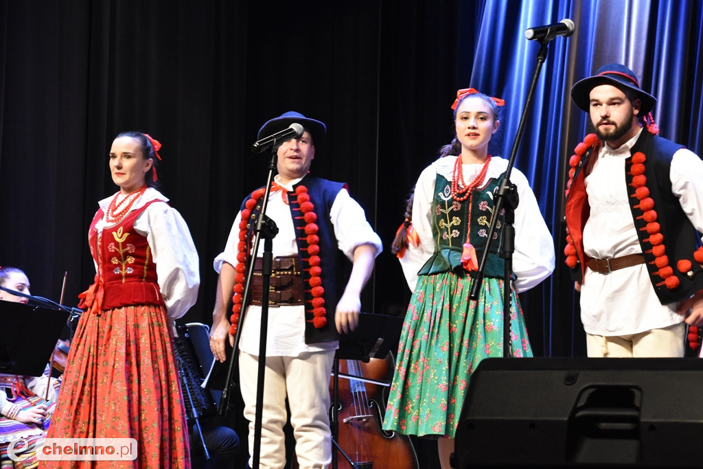 Piękny, świąteczny koncert ZPiT 