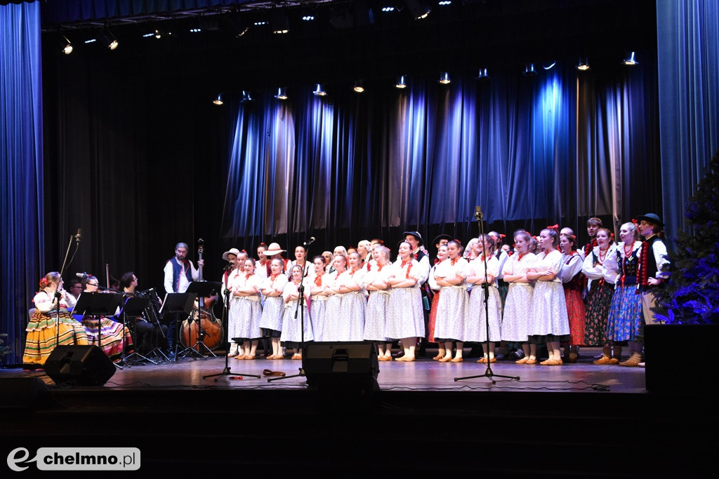 Piękny, świąteczny koncert ZPiT 