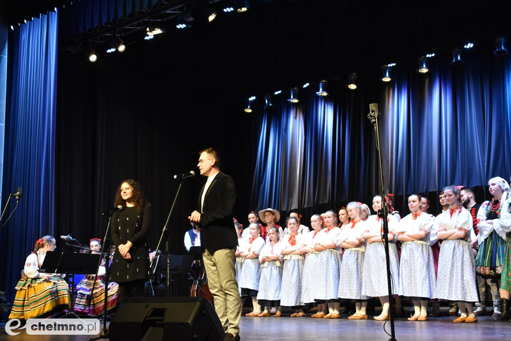 Piękny, świąteczny koncert ZPiT 