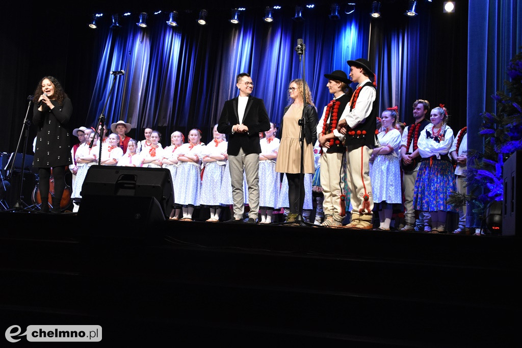 Piękny, świąteczny koncert ZPiT 