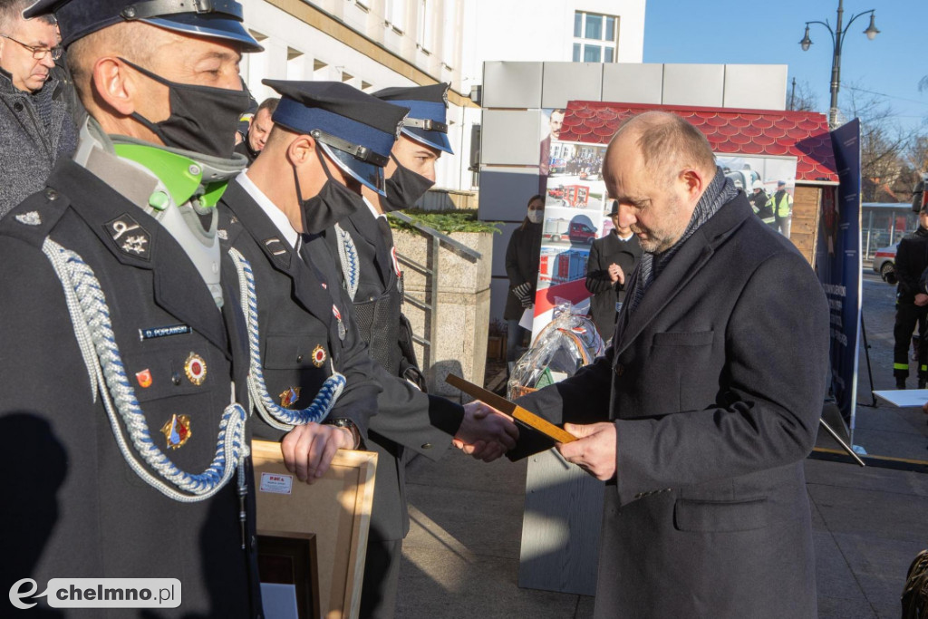 Nowe wozy dla strażaków ochotników