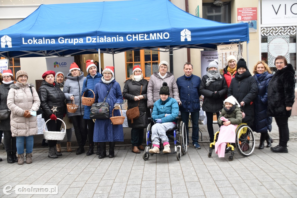 Radośnie, kolorowo i świątecznie na Grudziądzkiej