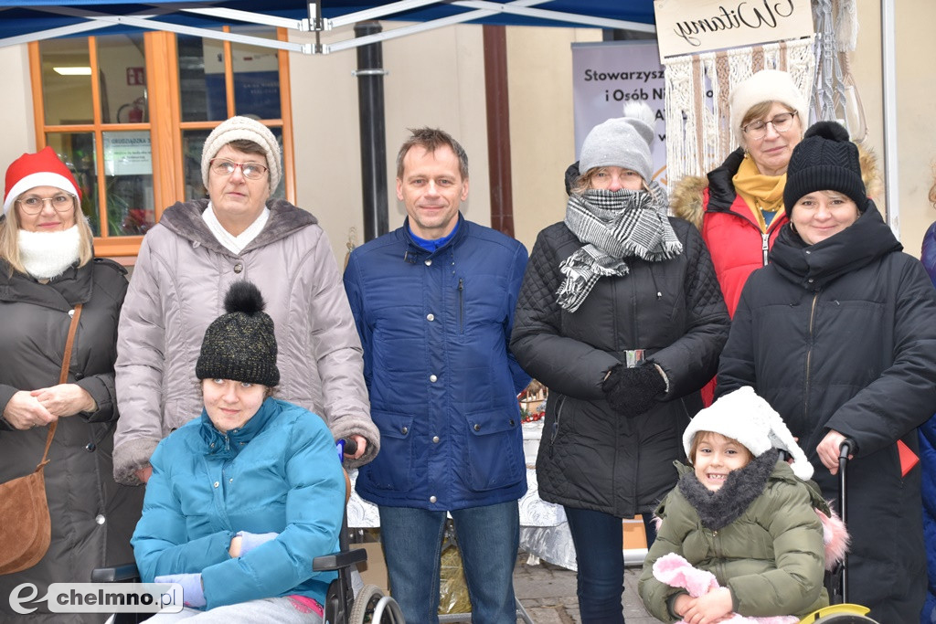 Radośnie, kolorowo i świątecznie na Grudziądzkiej