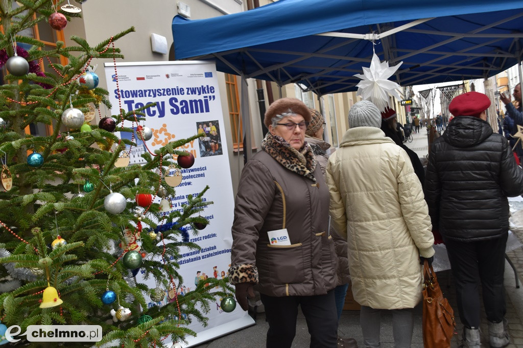 Radośnie, kolorowo i świątecznie na Grudziądzkiej