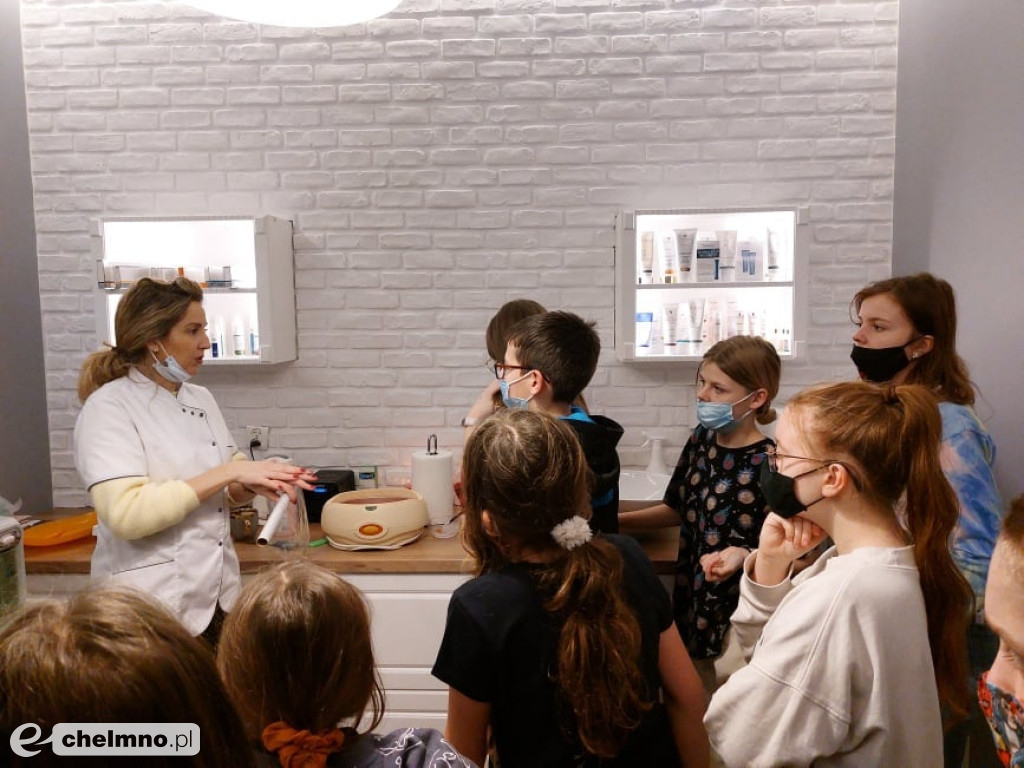 Uczniowie z Jedynki z wizytą w Salonie Urody