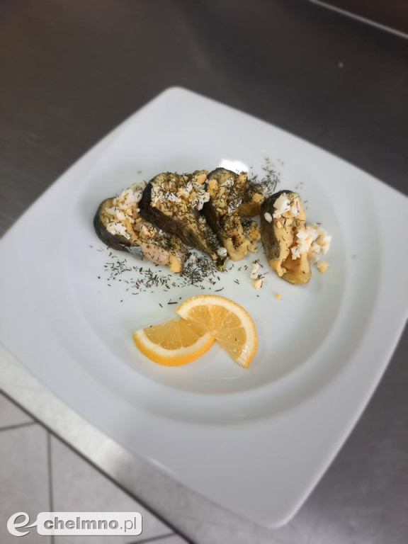 Smaczne zajęcia praktyczne w ZS CKZ w Grubnie