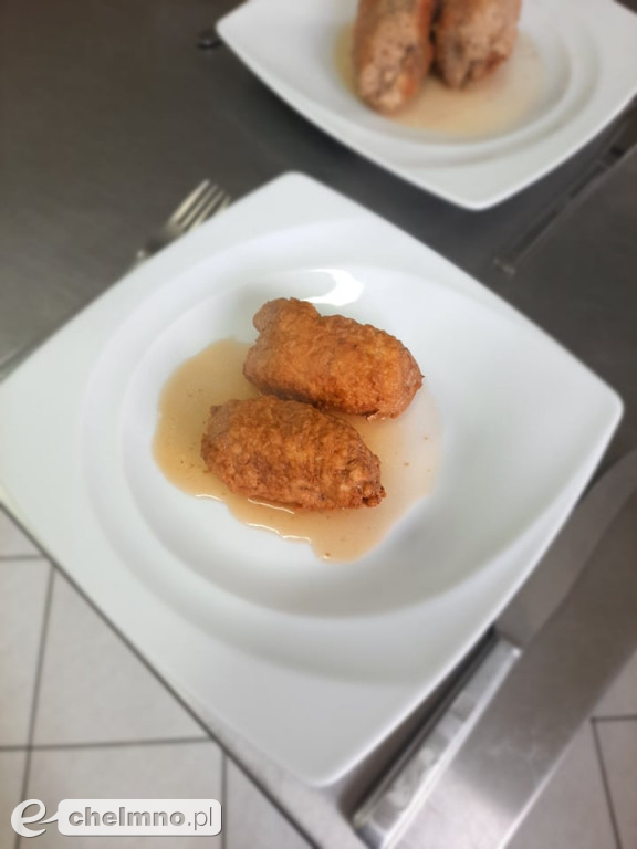 Smaczne zajęcia praktyczne w ZS CKZ w Grubnie
