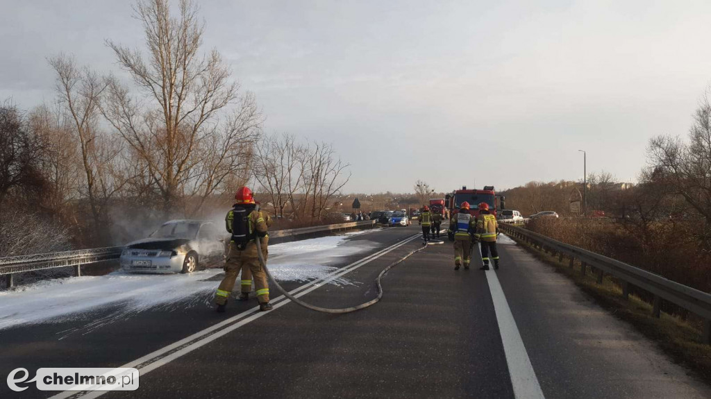 Płonęło auto na DK91. Blokada mostu na Wiśle