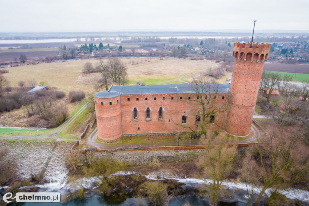 Świecka warownia odzyskuje średniowieczny blask