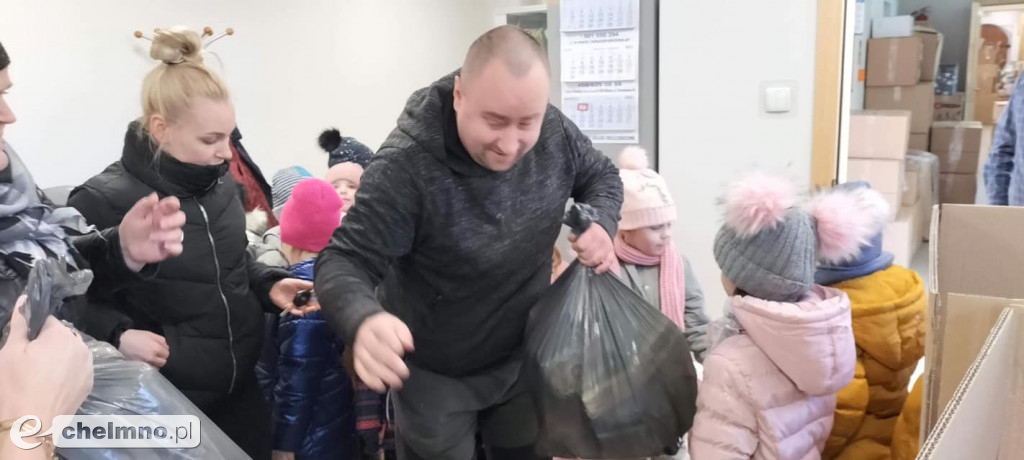 Przedszkolaki z „Tęczowego Zakątka” wspomagają