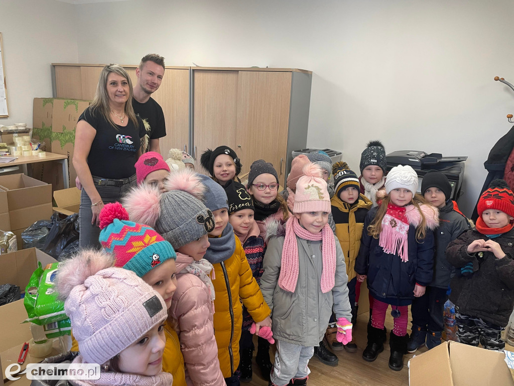 Przedszkolaki z „Tęczowego Zakątka” wspomagają