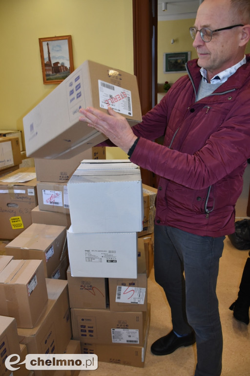 Dary można liczyć w tonach