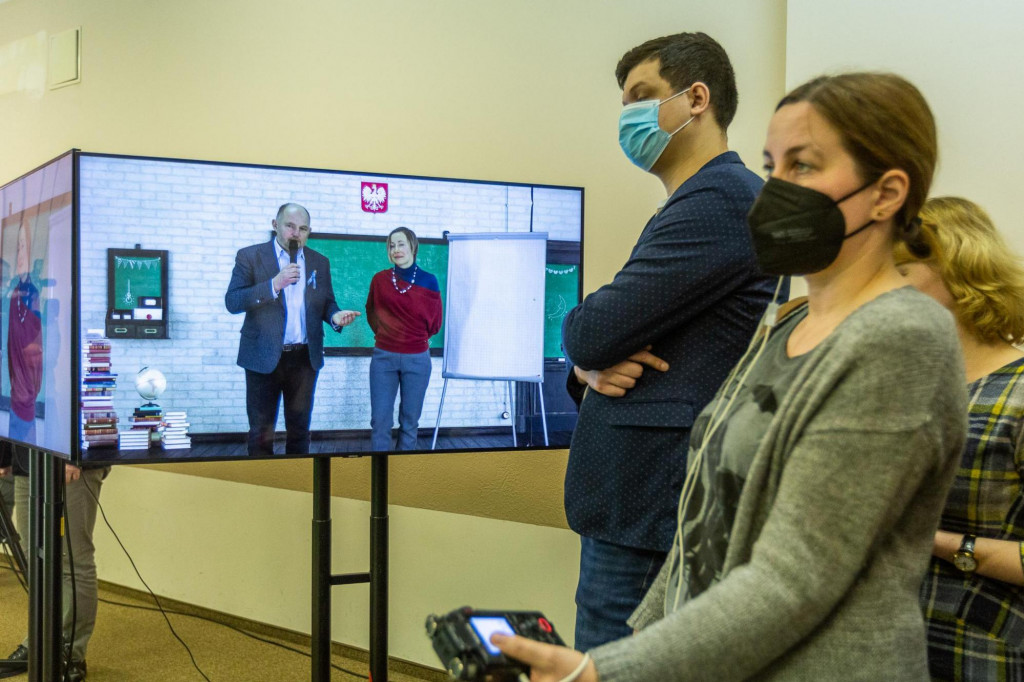 E-szkoła dla uczniów z Ukrainy