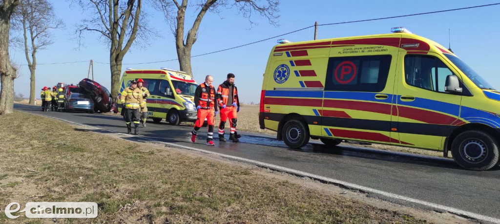 Czołowe zderzenie w Kałdusie. Trzy osoby poszkodowane