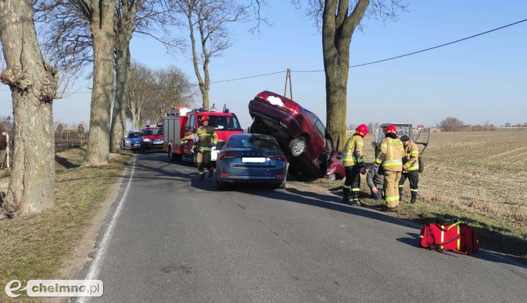 Czołowe zderzenie w Kałdusie. Trzy osoby poszkodowane