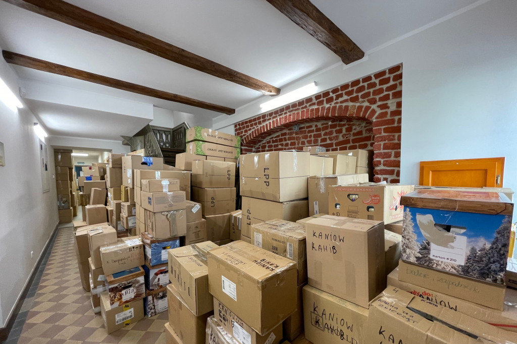 Transporty dla Kaniowa i trwająca zbiórka w Grudziądzkiej 36