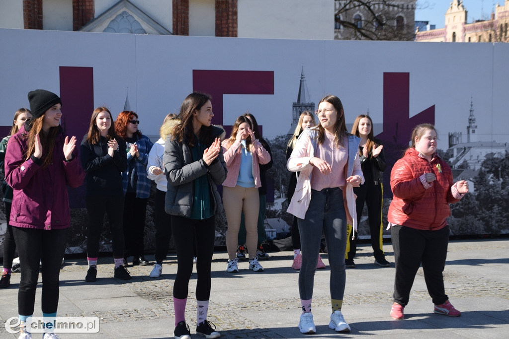 Happening z okazji Światowego Dnia Osób z Zespołem Downa