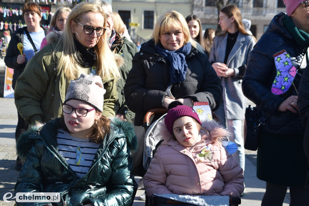 Happening z okazji Światowego Dnia Osób z Zespołem Downa