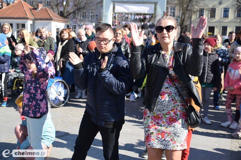Happening z okazji Światowego Dnia Osób z Zespołem Downa