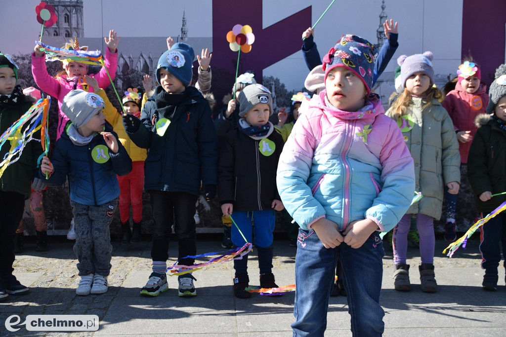Happening z okazji Światowego Dnia Osób z Zespołem Downa