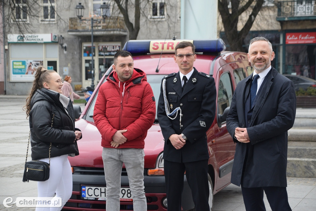 Uroczyste przekazanie i poświęcenie samochodu OSP