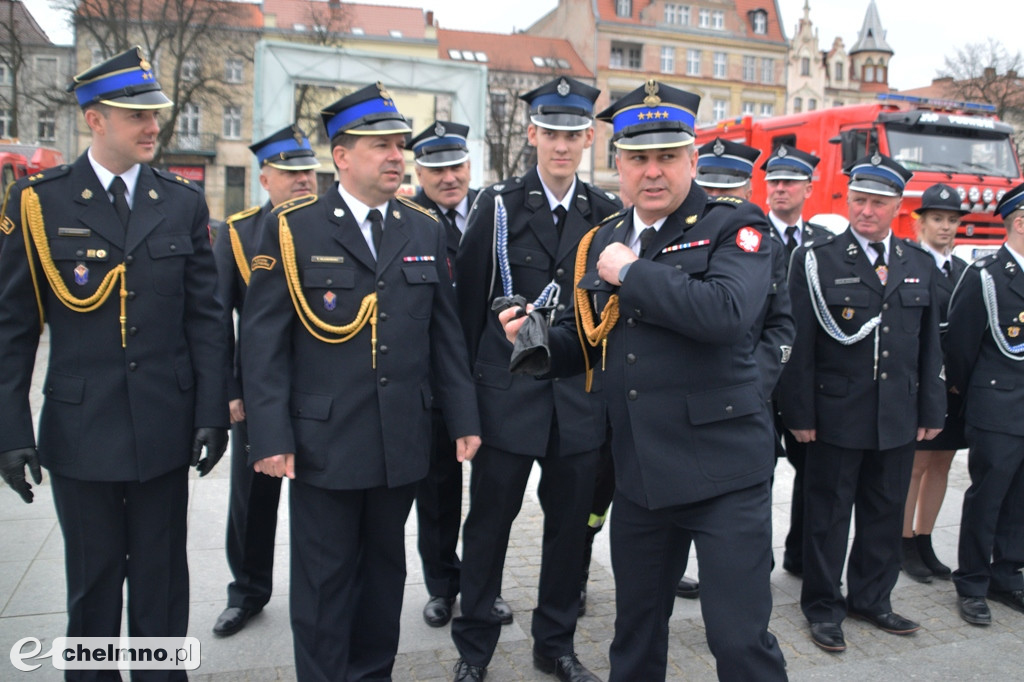 Uroczyste przekazanie i poświęcenie samochodu OSP