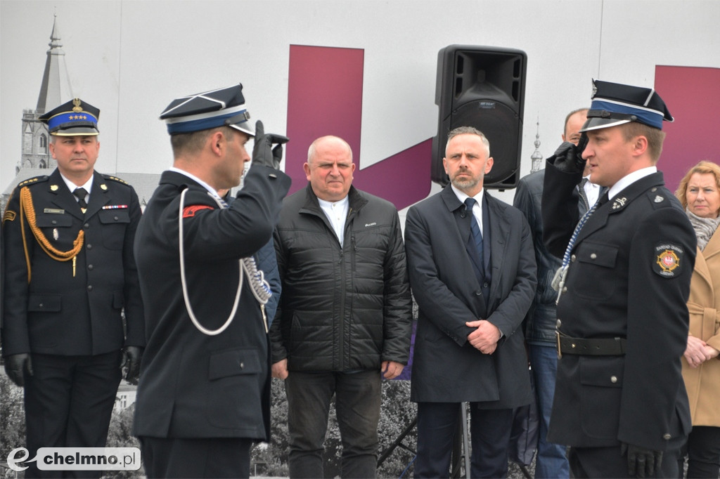 Uroczyste przekazanie i poświęcenie samochodu OSP