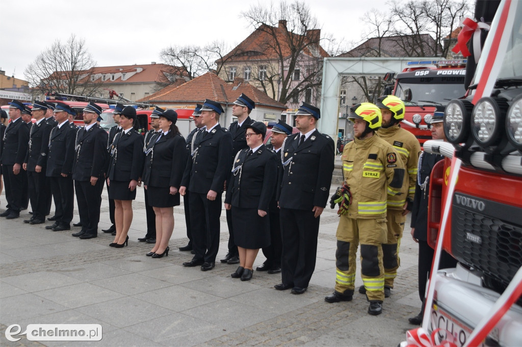 Uroczyste przekazanie i poświęcenie samochodu OSP