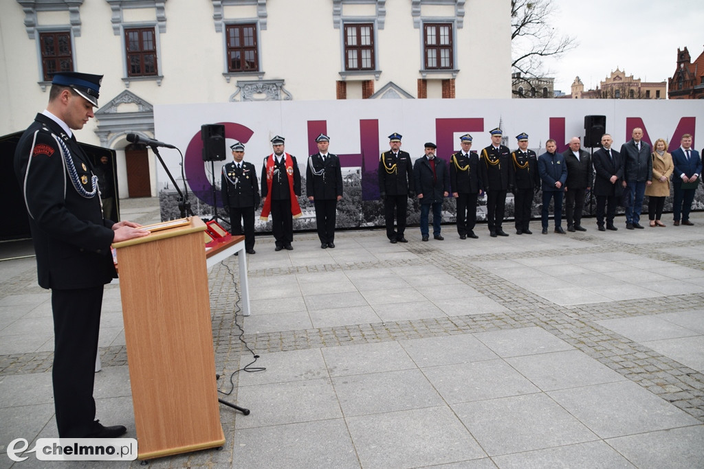 Uroczyste przekazanie i poświęcenie samochodu OSP