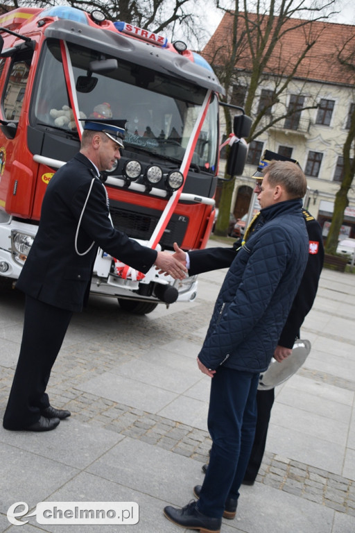 Uroczyste przekazanie i poświęcenie samochodu OSP