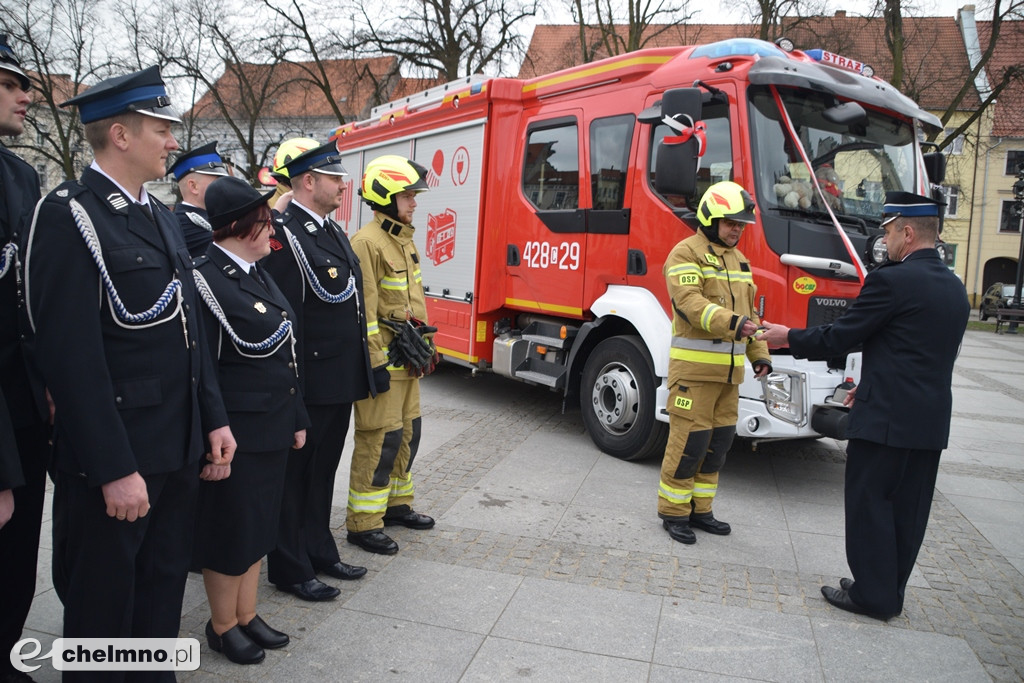 Uroczyste przekazanie i poświęcenie samochodu OSP