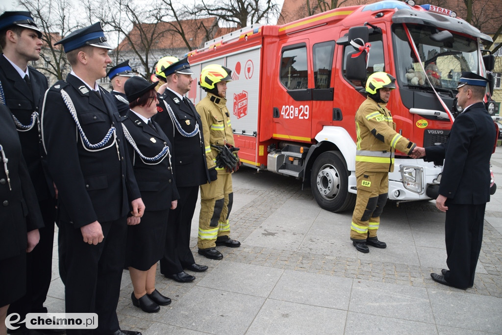 Uroczyste przekazanie i poświęcenie samochodu OSP