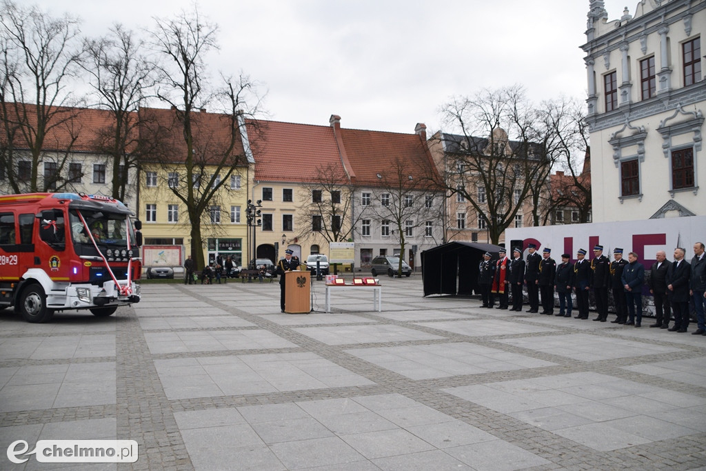 Uroczyste przekazanie i poświęcenie samochodu OSP