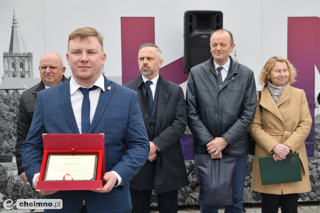 Uroczyste przekazanie i poświęcenie samochodu OSP