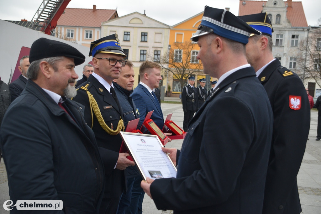Uroczyste przekazanie i poświęcenie samochodu OSP