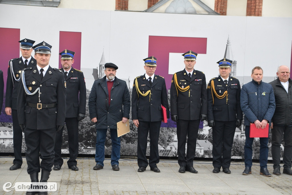 Uroczyste przekazanie i poświęcenie samochodu OSP