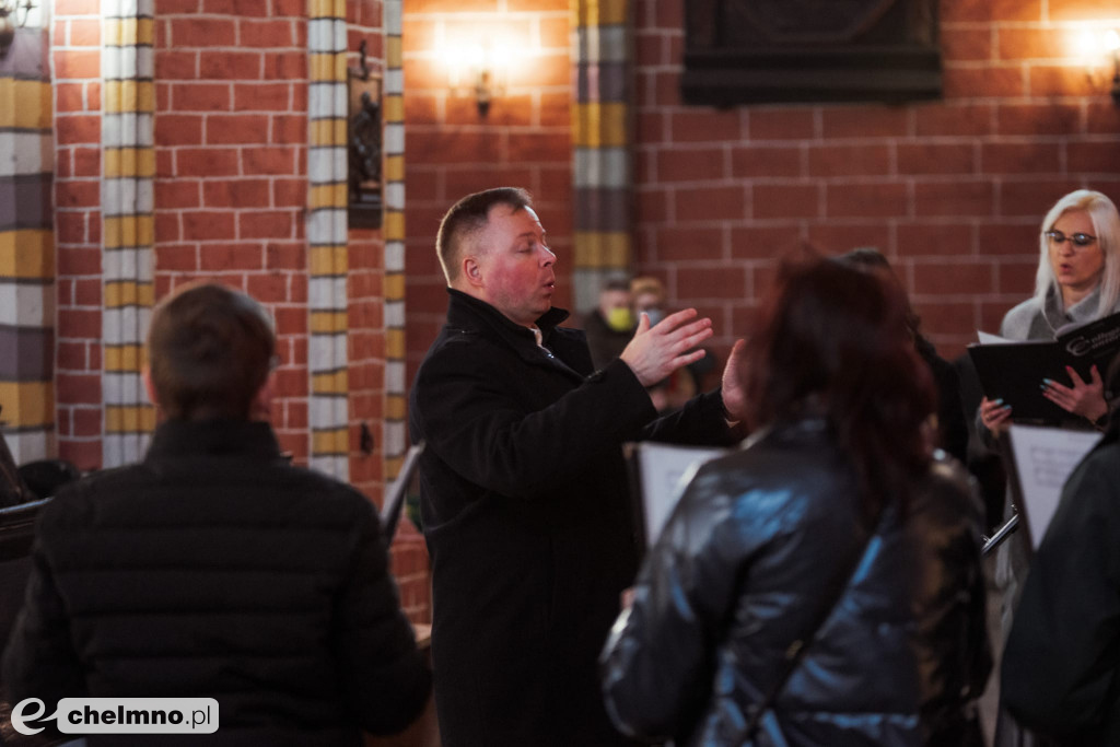 Chór Collegium Cantorum zaśpiewa podczas Misterium Męki Pańskiej