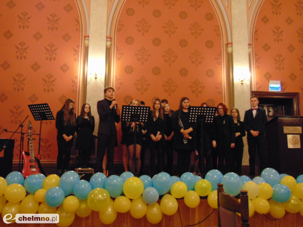 Koncert Solidarni z Ukrainą w ZSO nr 1