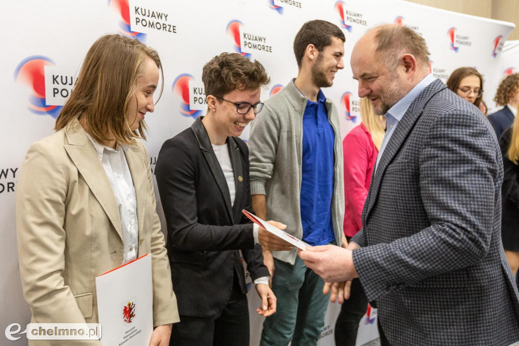 Najlepsi sportowcy z marszałkowskimi stypendiami