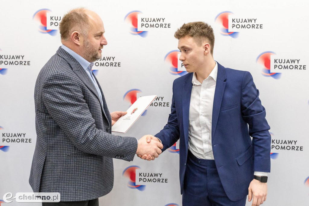 Najlepsi sportowcy z marszałkowskimi stypendiami