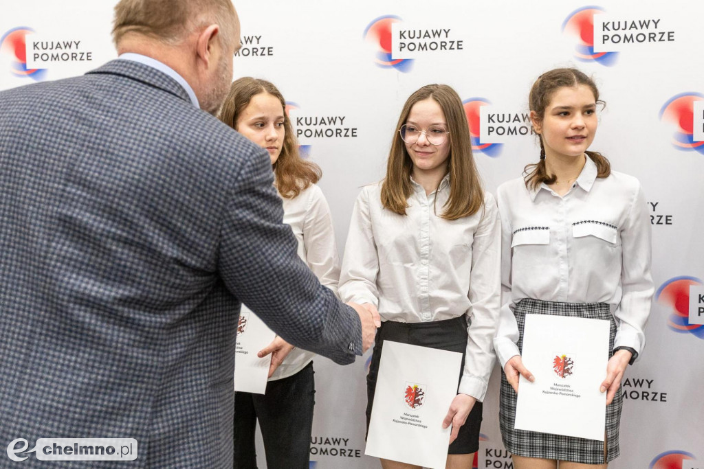 Najlepsi sportowcy z marszałkowskimi stypendiami