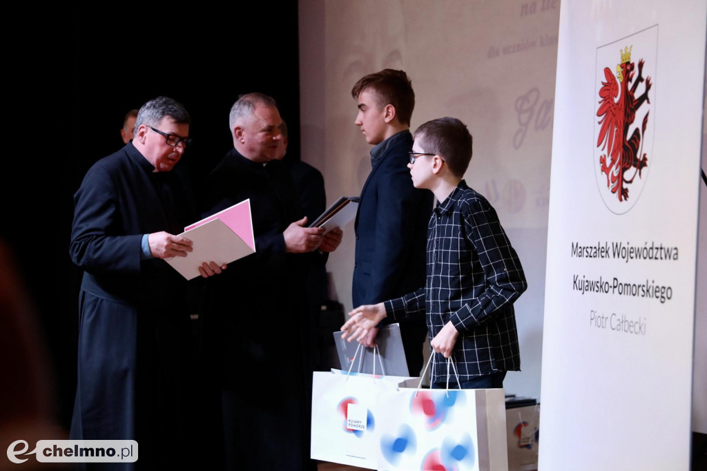 Zwyciężyli w konkursie wiedzy o wielkich Polakach