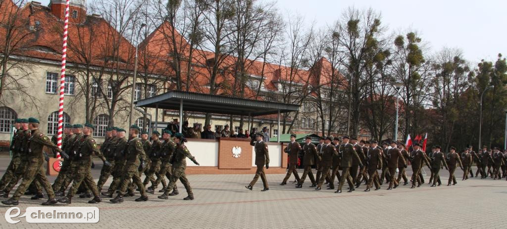 Uroczysty apel z okazji Święta Wojsk Inżynieryjnych