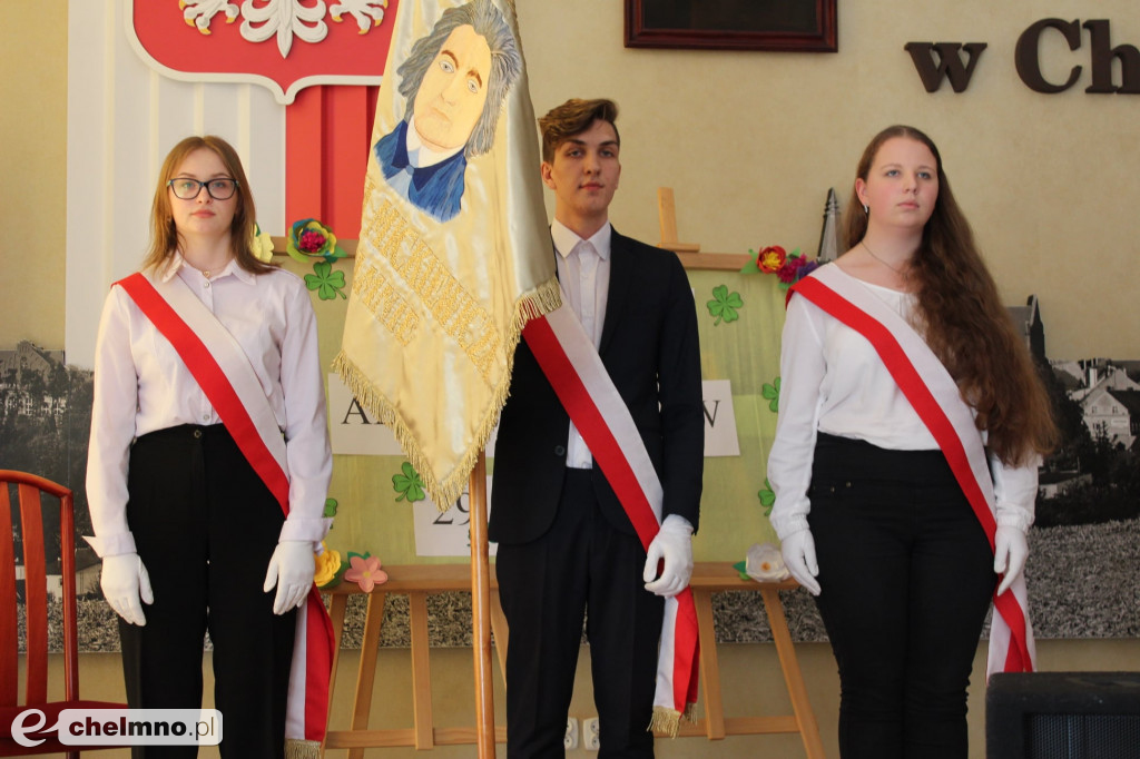 Fotogaleria pożegnania absolwentów ZS nr 2
