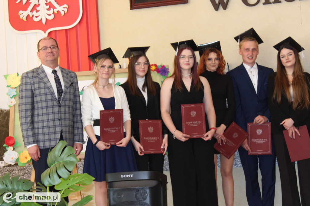 Fotogaleria pożegnania absolwentów ZS nr 2