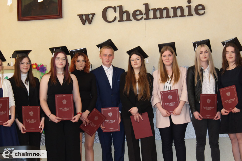 Fotogaleria pożegnania absolwentów ZS nr 2