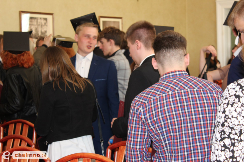Fotogaleria pożegnania absolwentów ZS nr 2